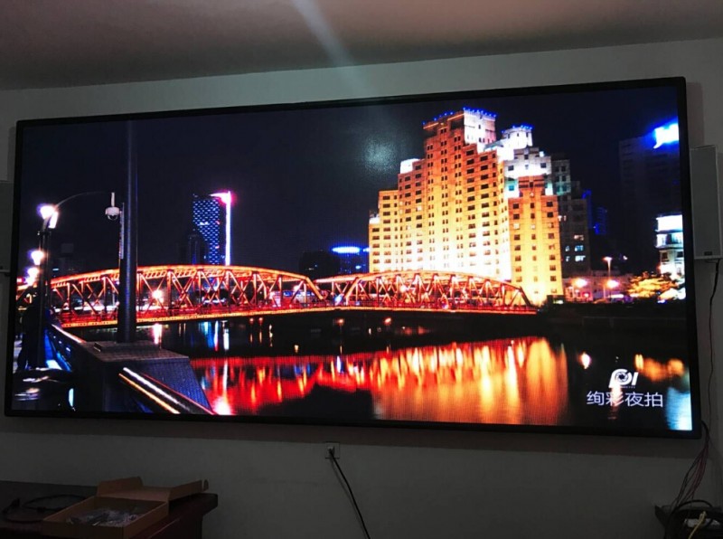 上饶市某工业产业园室内全彩PH2.5  8平方